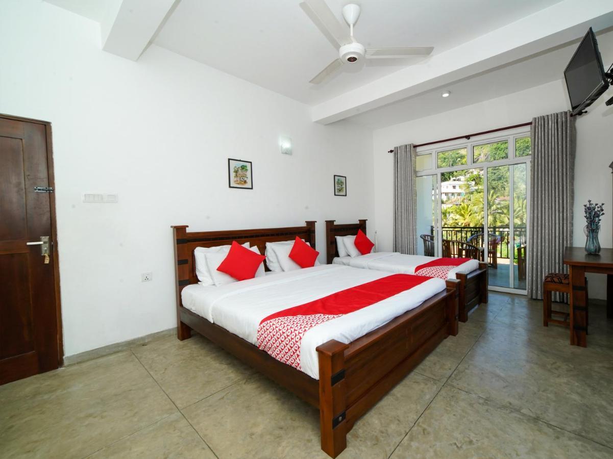 Oyo 555 Villa Dasuni Канди Экстерьер фото