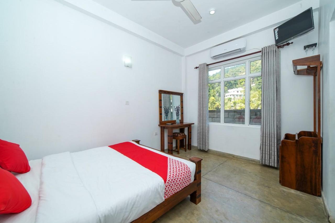 Oyo 555 Villa Dasuni Канди Экстерьер фото