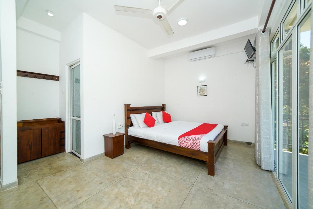 Oyo 555 Villa Dasuni Канди Экстерьер фото